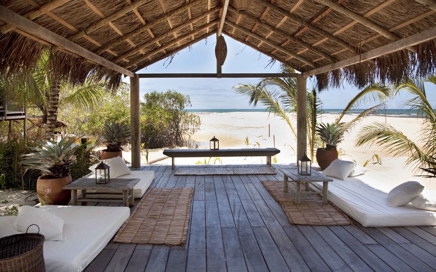 Deck,-Terrace,-Sea-View,-Day-Beds,-Uxua-casa-trancoso.jpg