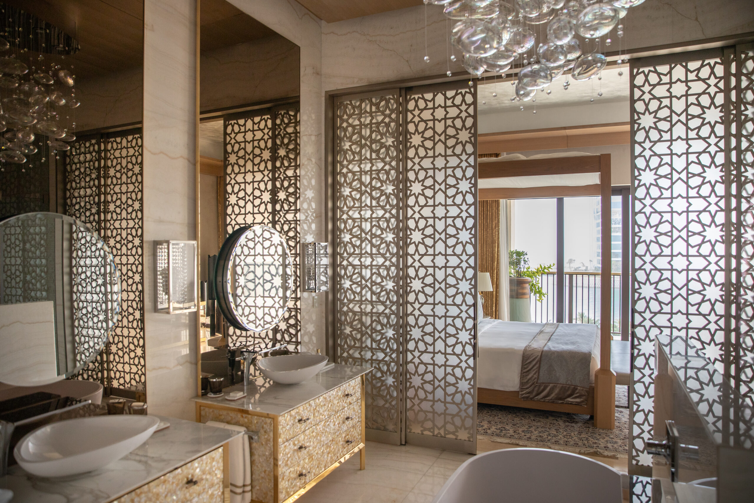 Jumeirah Al Naseem - Royal Suite - Bedroom 2 - Bathroom
