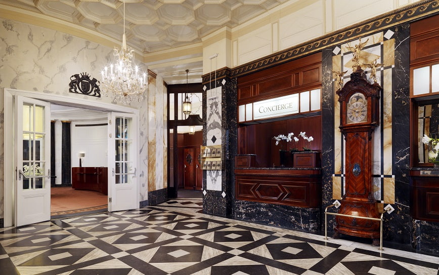 Lobby-Hotel-Bristol-Vienna.jpg