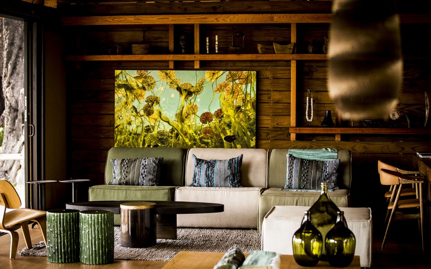 Lounge-Area,-Seating,-Guest-Areas,-Vumbura-Plains-Camp,-Botswana.jpg
