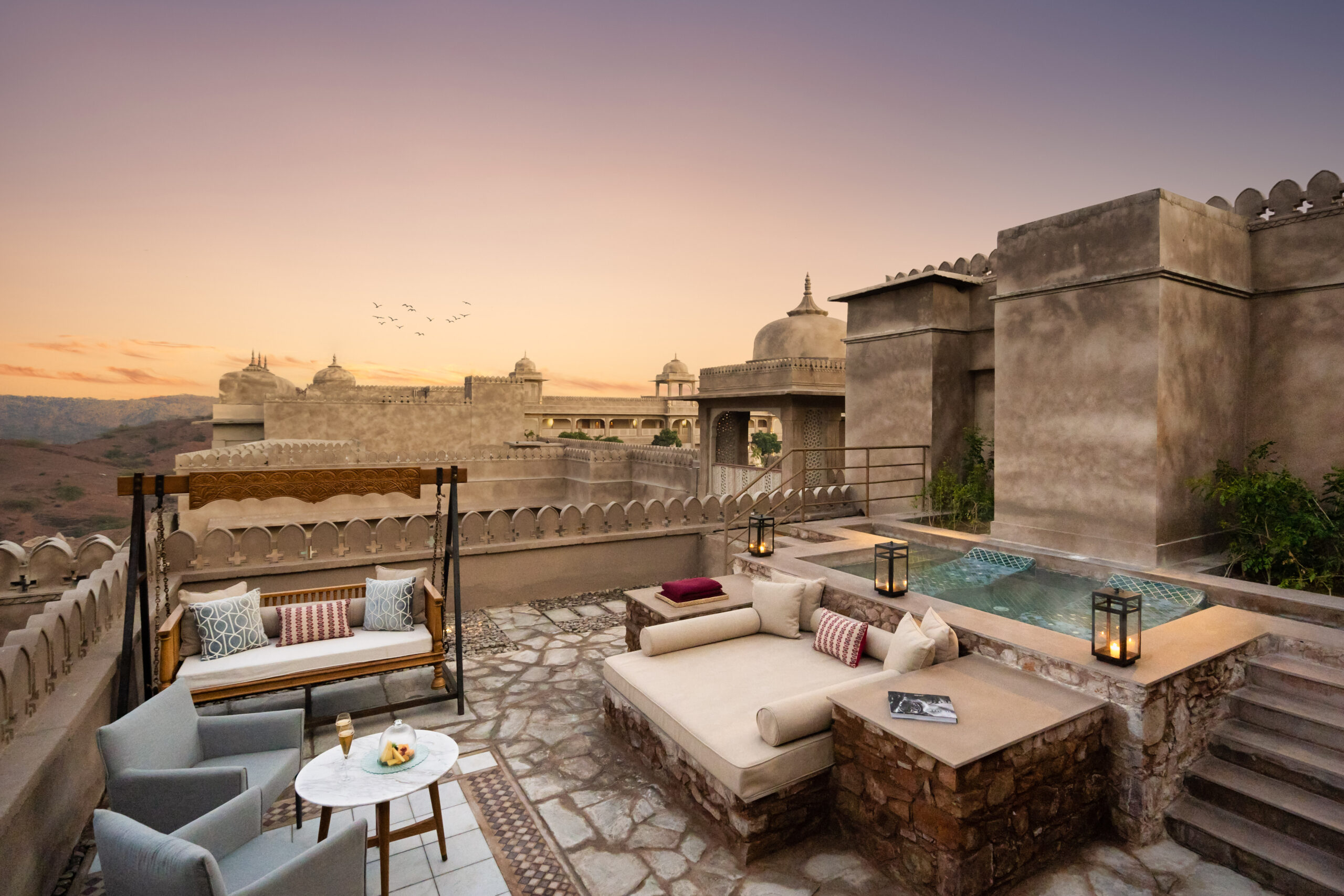 Six Senses Fort Barwara Thakur Bhagwati Singh Hot Tub Suite