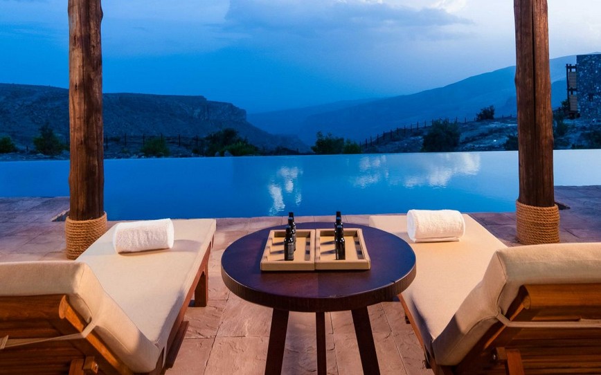 Villa,-Plunge-Pool,-Sunbeds,-Alila-Jabal-Akhdar,-Oman.jpg